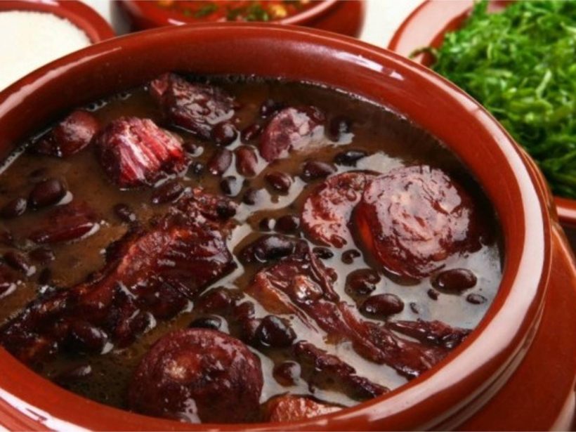 Feijoada Completa Tradicional Deliciosa