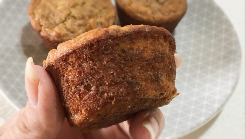 Bolinhos fit de maçã com banana